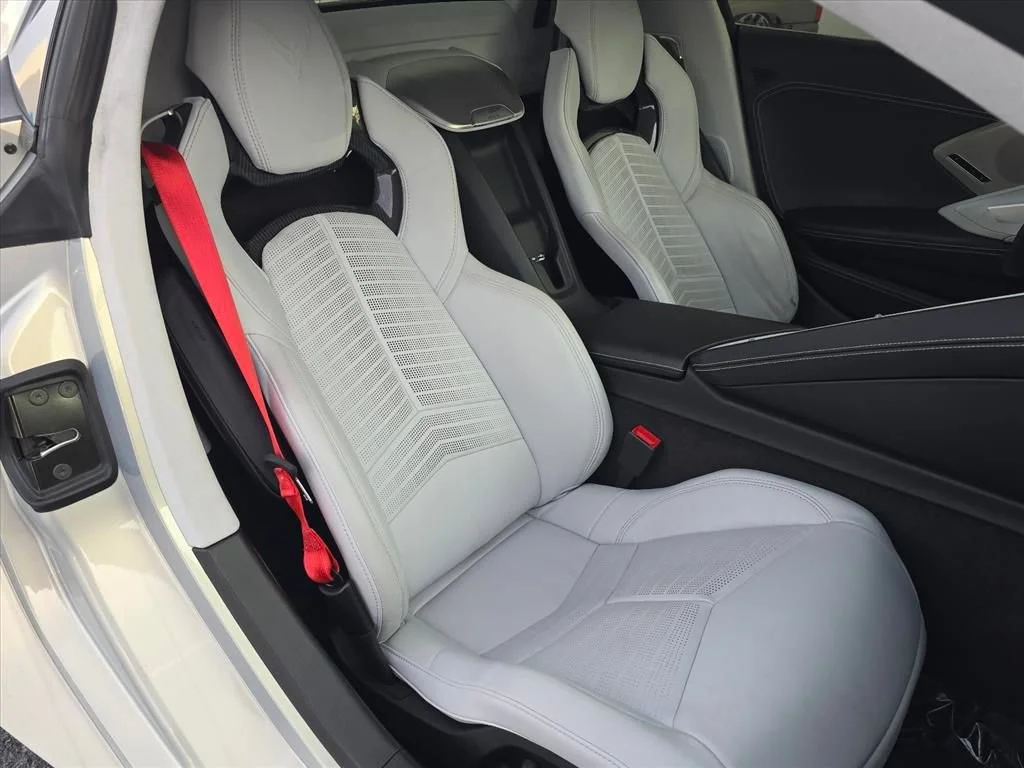 2023 Chevrolet Corvette 3LT - Photo 18