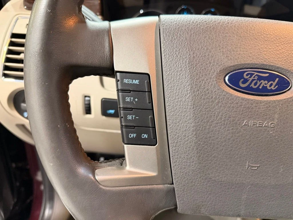 Used 2011 Red Ford SEL image 13