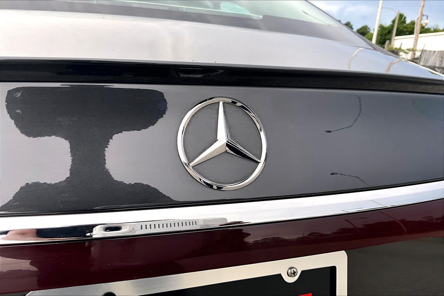 Used 2025 Graphite Grey Metallic Mercedes-Benz E 350 image 30