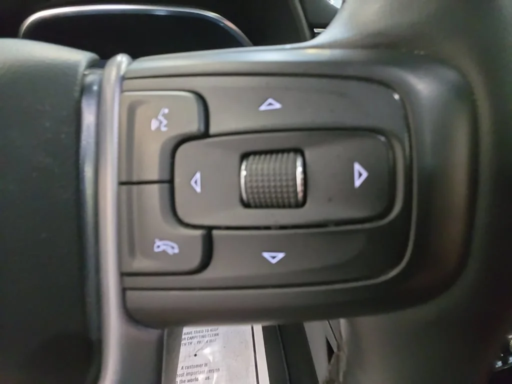 Certified Used 2024 Summit White GMC SLT image 19