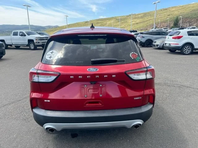Used 2022 Red Metallic Ford SE Hybrid image 9