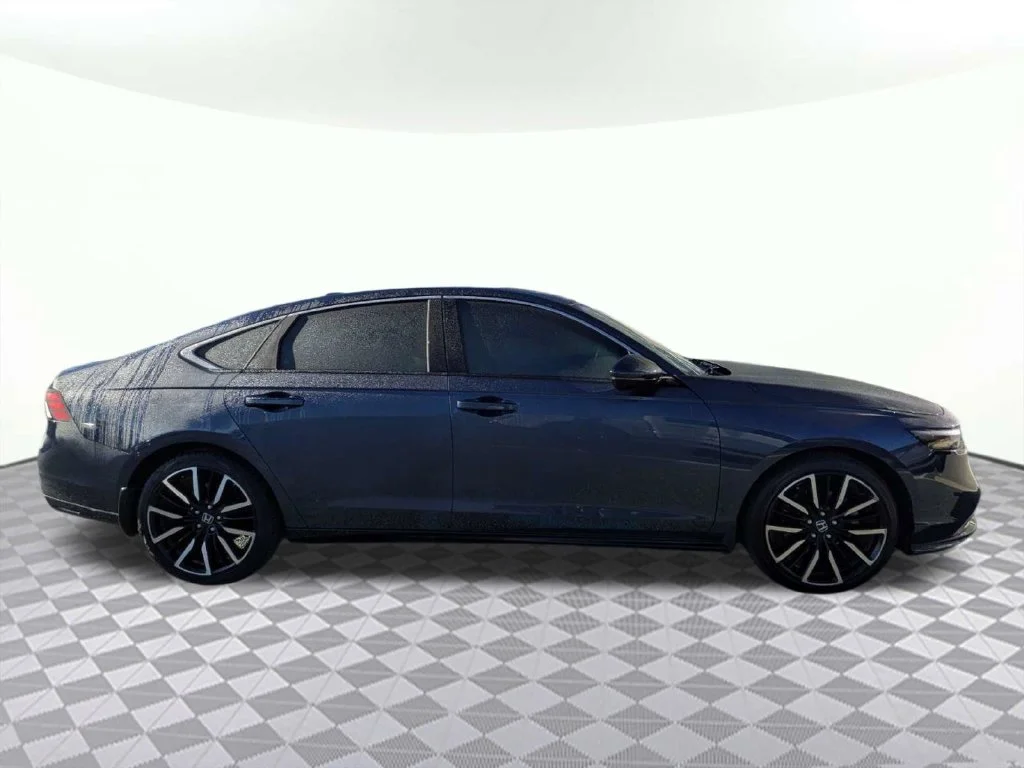Certified Used 2024 Still Night Pearl Honda Touring image 2