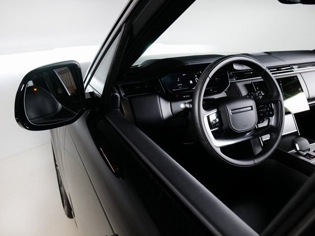 New 2026 Santorini Black Land Rover P530 SE 7 SEAT image 25