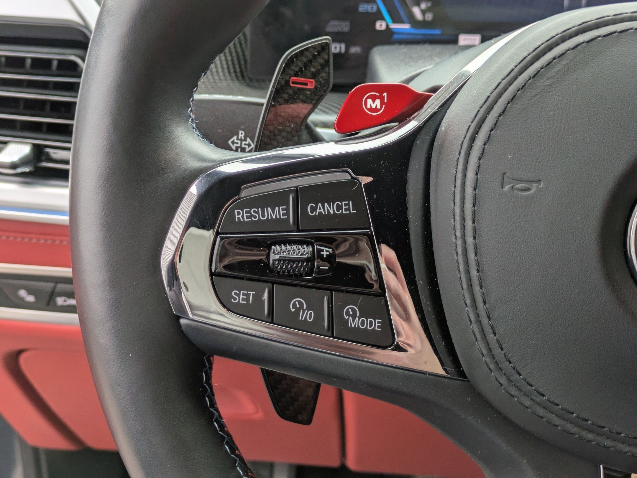 2025 BMW XM Base - Photo 16