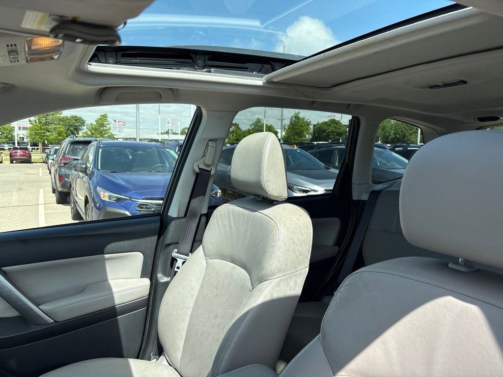 Used 2014 Black Subaru 2.5i Limited image 4