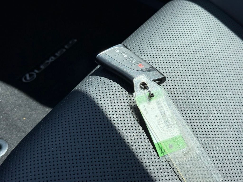 Used 2022 Beige Lexus 350 image 37