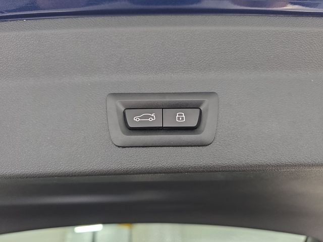 Certified Used 2024 Phytonic Blue Metallic BMW xDrive30i image 31