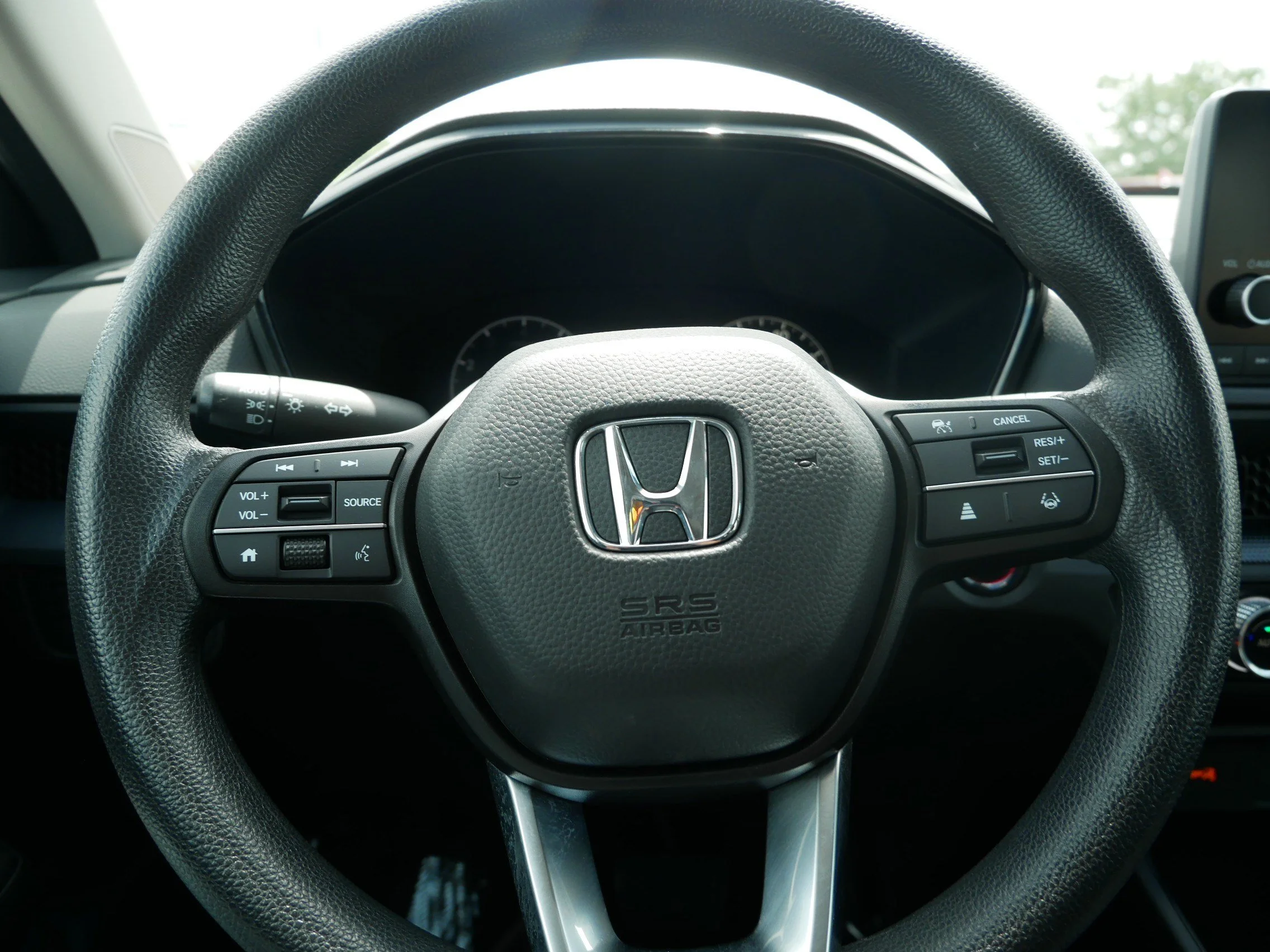 Used 2024 Platinum White Pearl Honda EX image 25