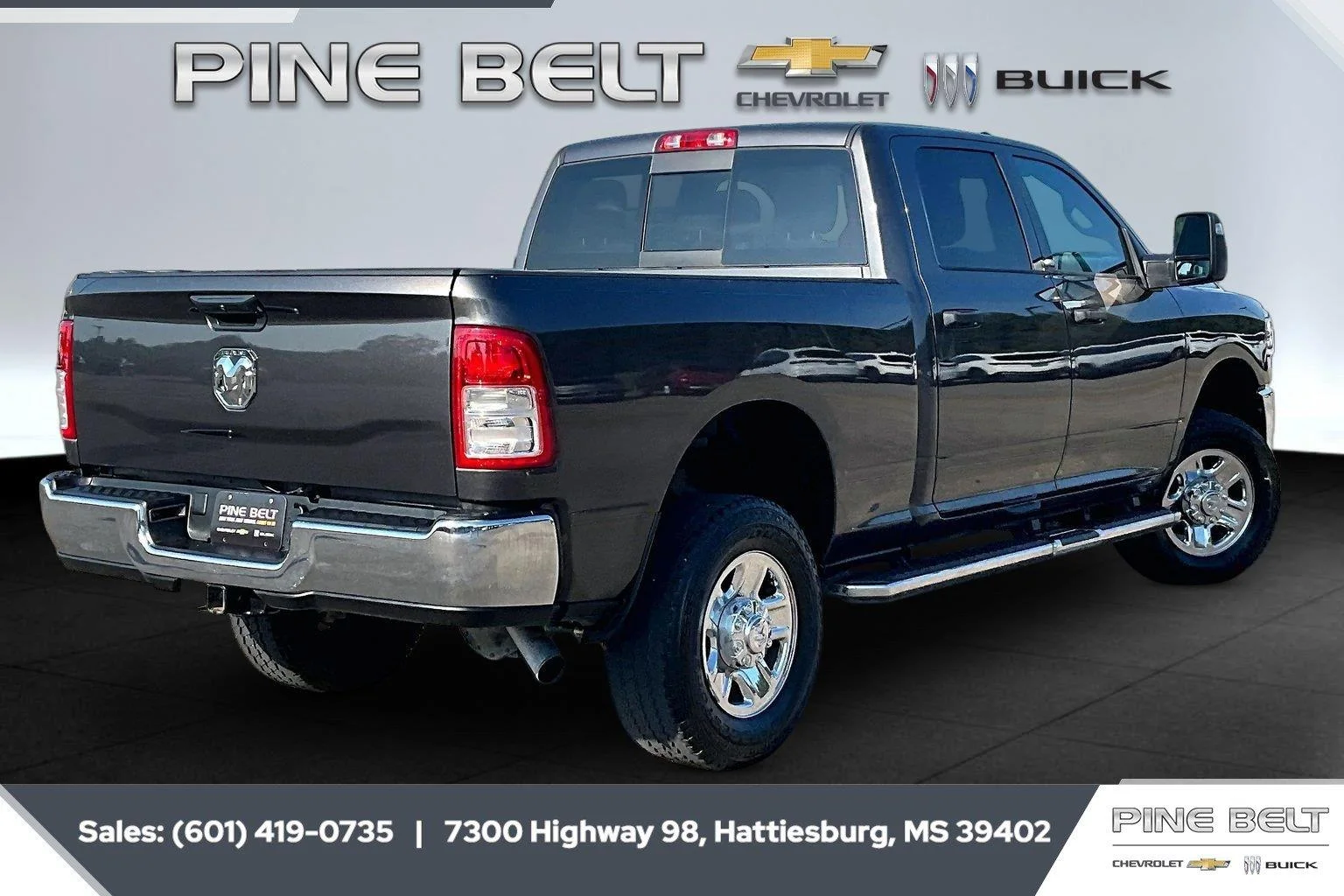 Used 2023 Granite Crystal Metallic Clearcoat Ram Tradesman image 12