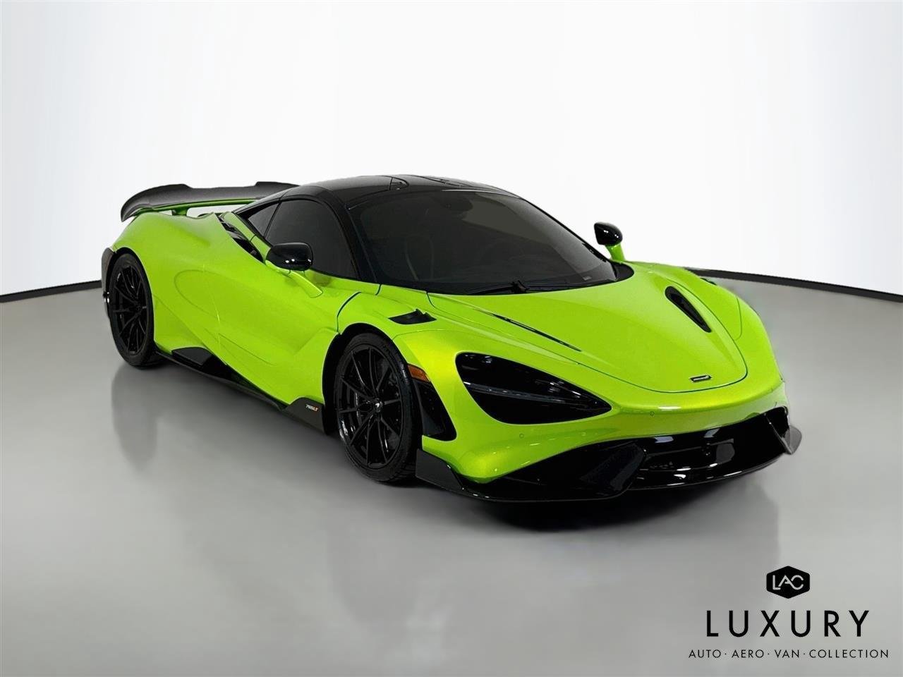 Used 2021 Lime Green McLaren Coupe image 3