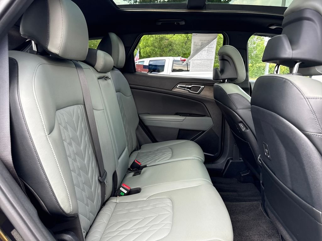 Used 2023 Black Kia X-Line image 24