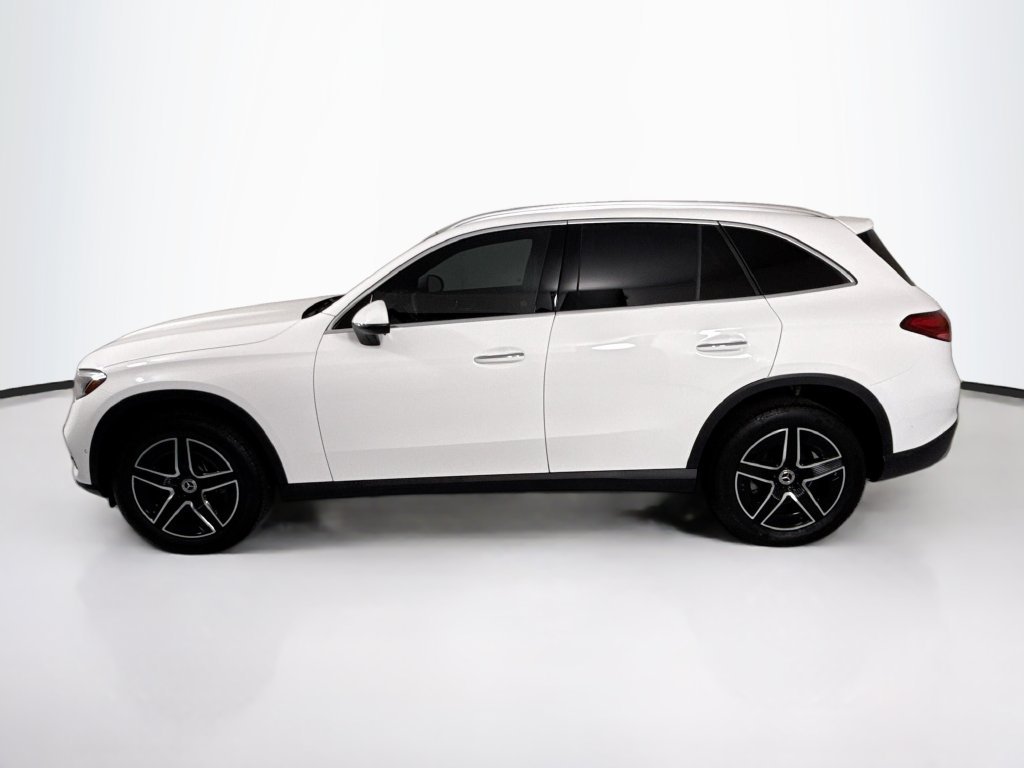 Certified Used 2026 Polar White Mercedes-Benz GLC 300 image 8