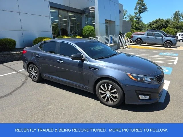 2015 Kia Optima LX AT's photo