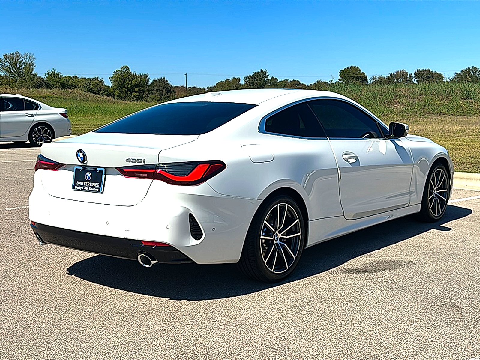 Used 2024 Alpine White BMW  image 8