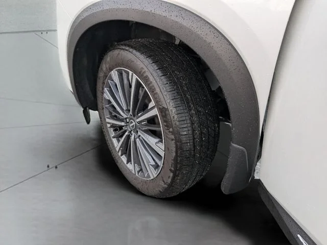 New 2026 Everest White Pearl TriCoat / Super Black Two-tone Nissan Platinum image 36