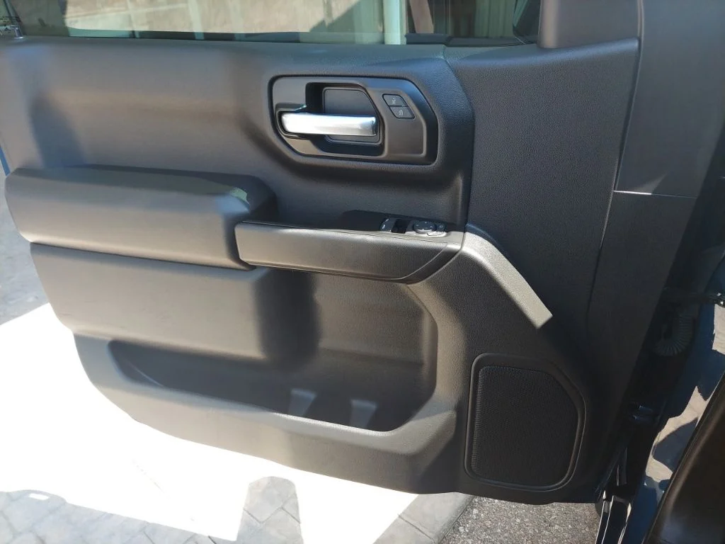 Used 2022 Blue Chevrolet WT image 15