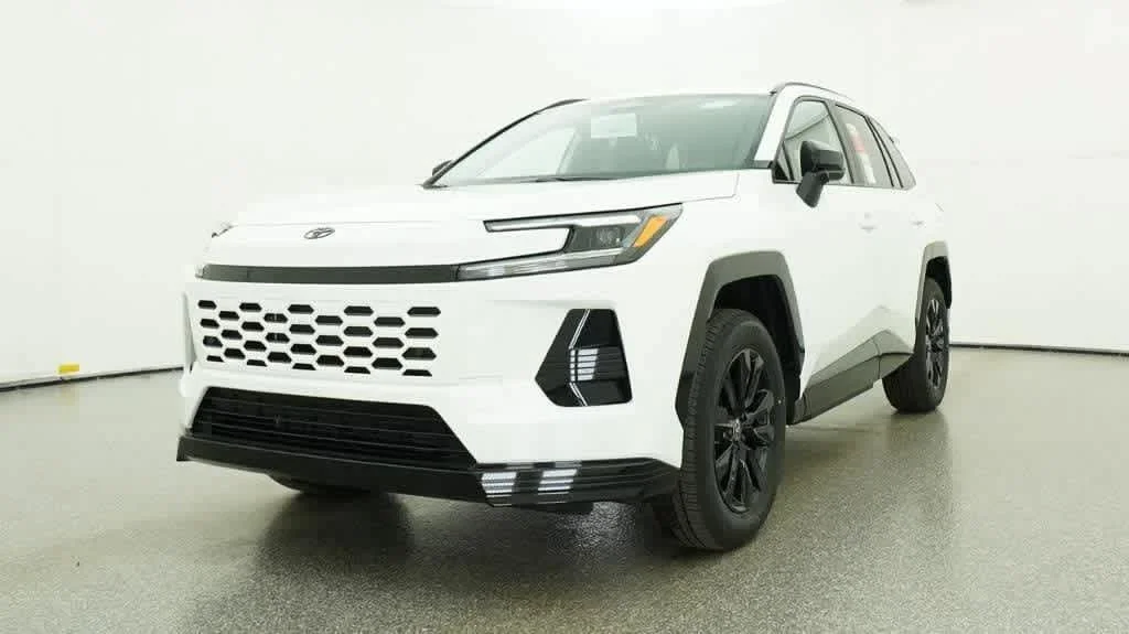 New 2026 Ice Cap Toyota SE image 32