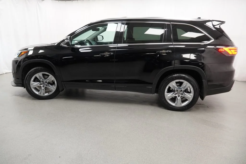 Used 2018 Black Toyota Limited image 28