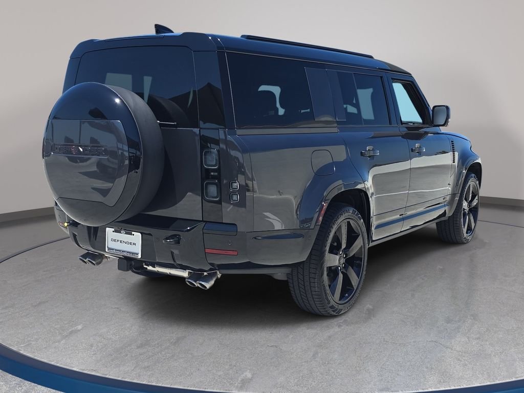 New 2026 Carpathian Grey Land Rover V8 image 5