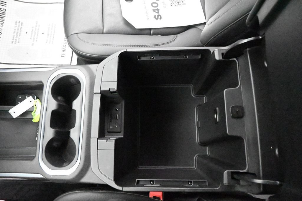 Used 2022 Summit White Chevrolet LTZ image 18