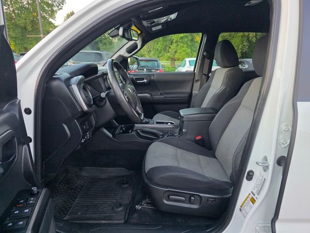 Used 2022 White Toyota TRD Off-Road image 17