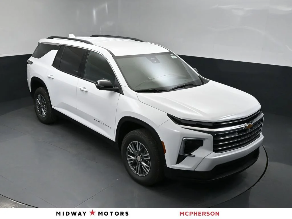 2026 Chevrolet Traverse FWD LT's photo