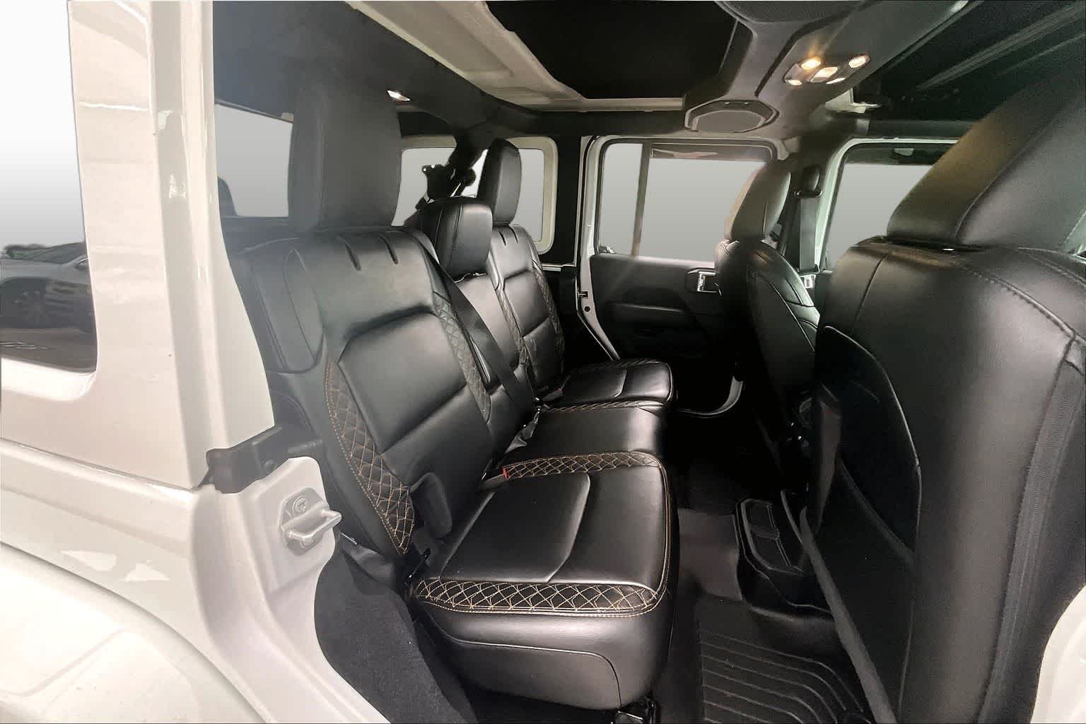 Used 2021 Bright White Clearcoat Jeep Unlimited Sahara High Altitude image 19