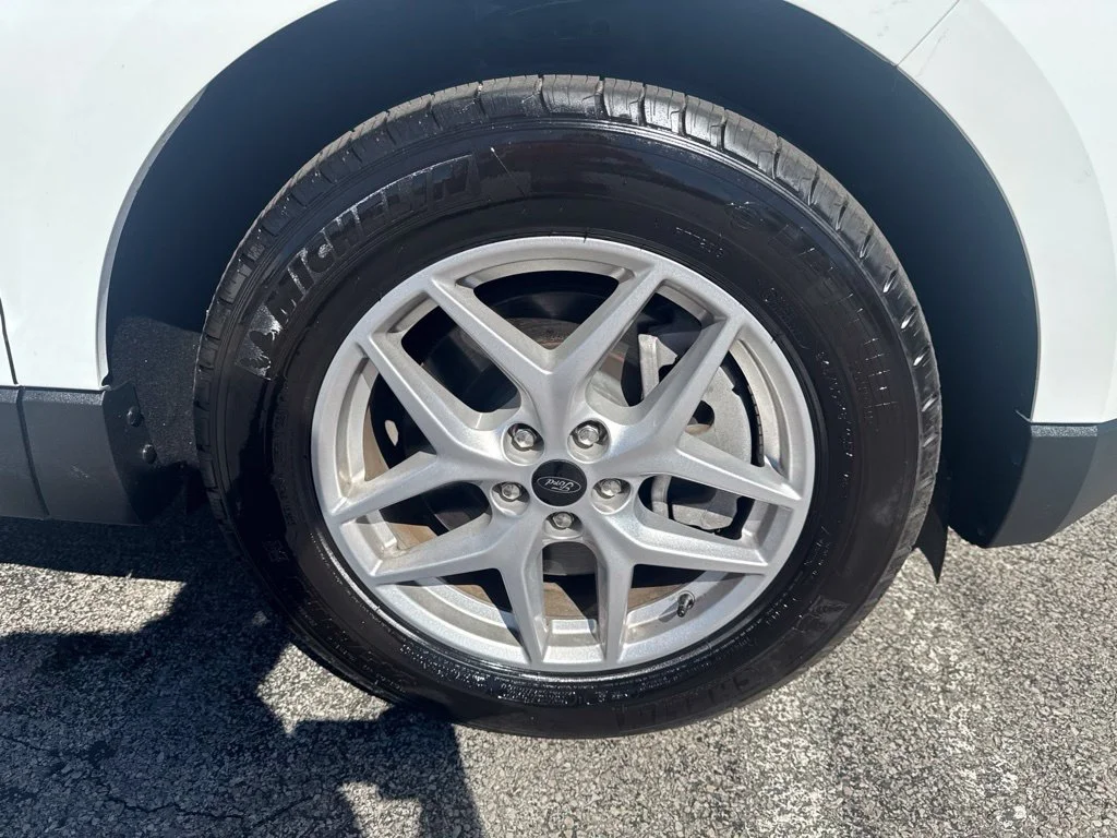 Certified Used 2024 Oxford White Ford SEL image 43