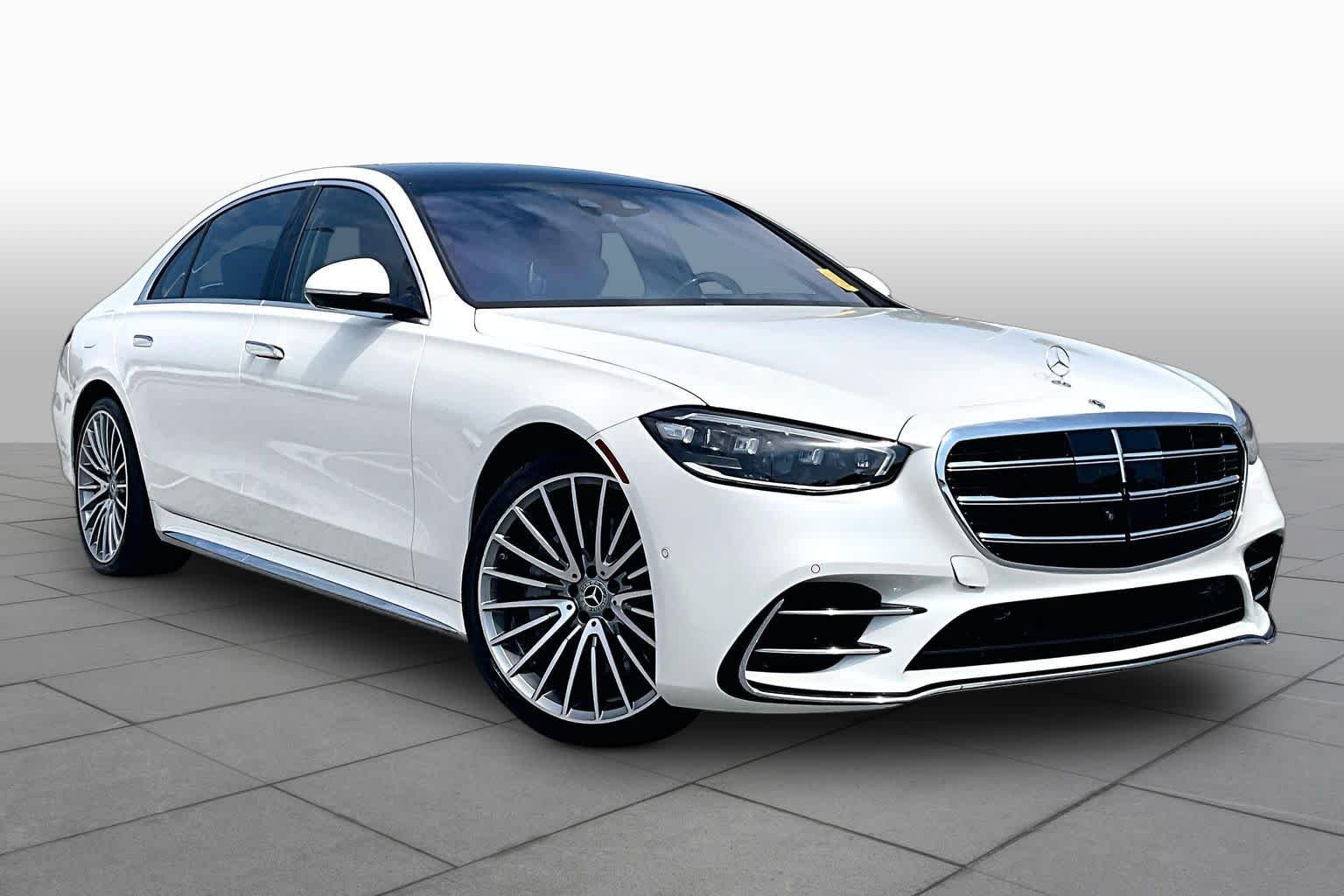 Used 2022 MANUFAKTUR Diamond White Mercedes-Benz S 580 image 3