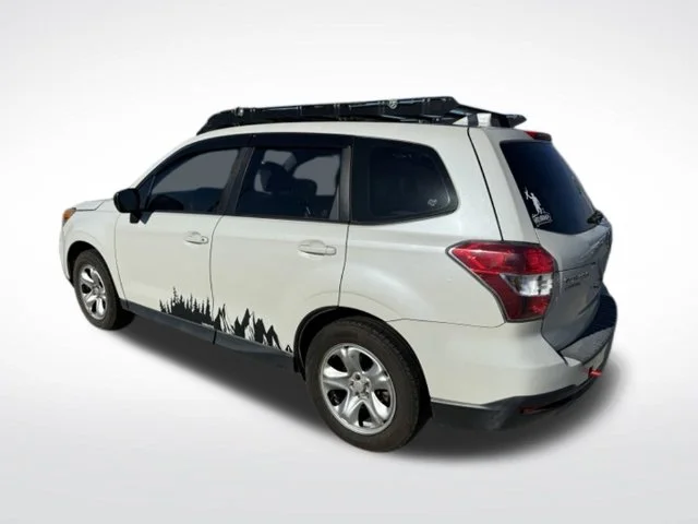 Used 2016 White Subaru 2.5i image 5