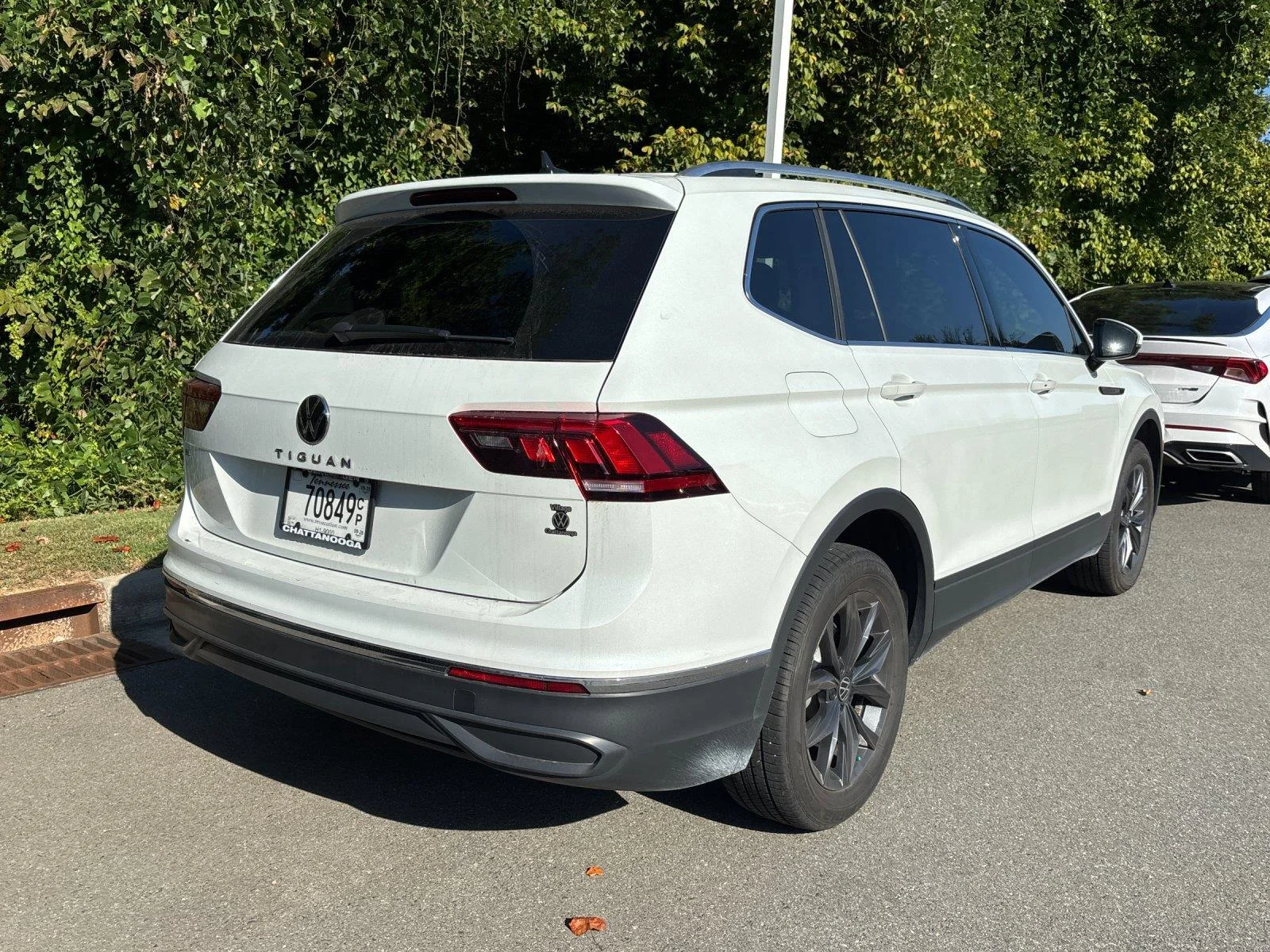 Certified Used 2023 Opal White Pearl Volkswagen SE image 5