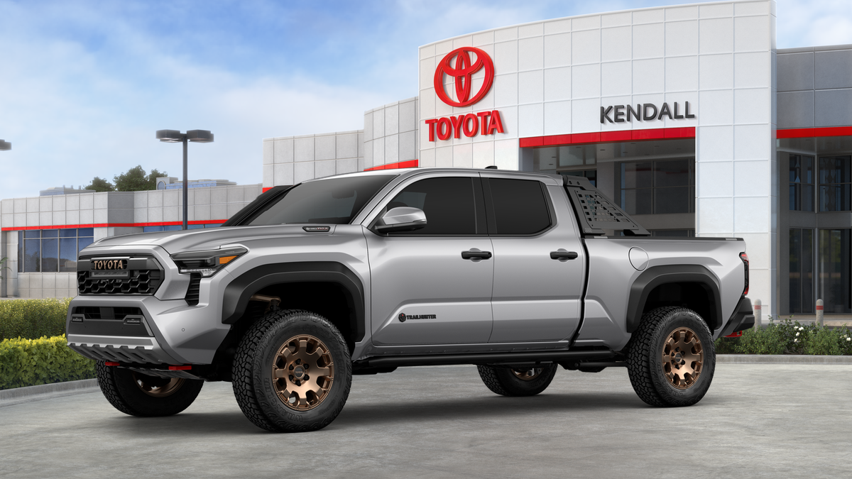 New 2026 Celestial Silver Metallic Toyota Trailhunter image 24