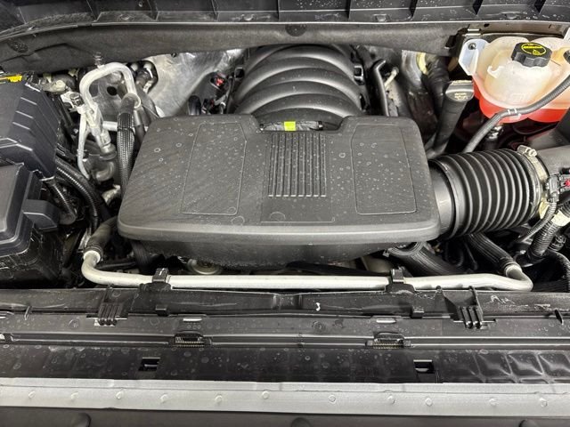 Used 2025 Silver GMC Denali image 9