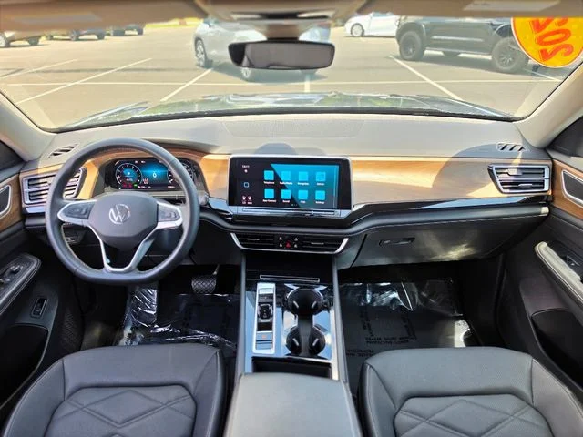 2024 Volkswagen Atlas SE w/Tech - Photo 29