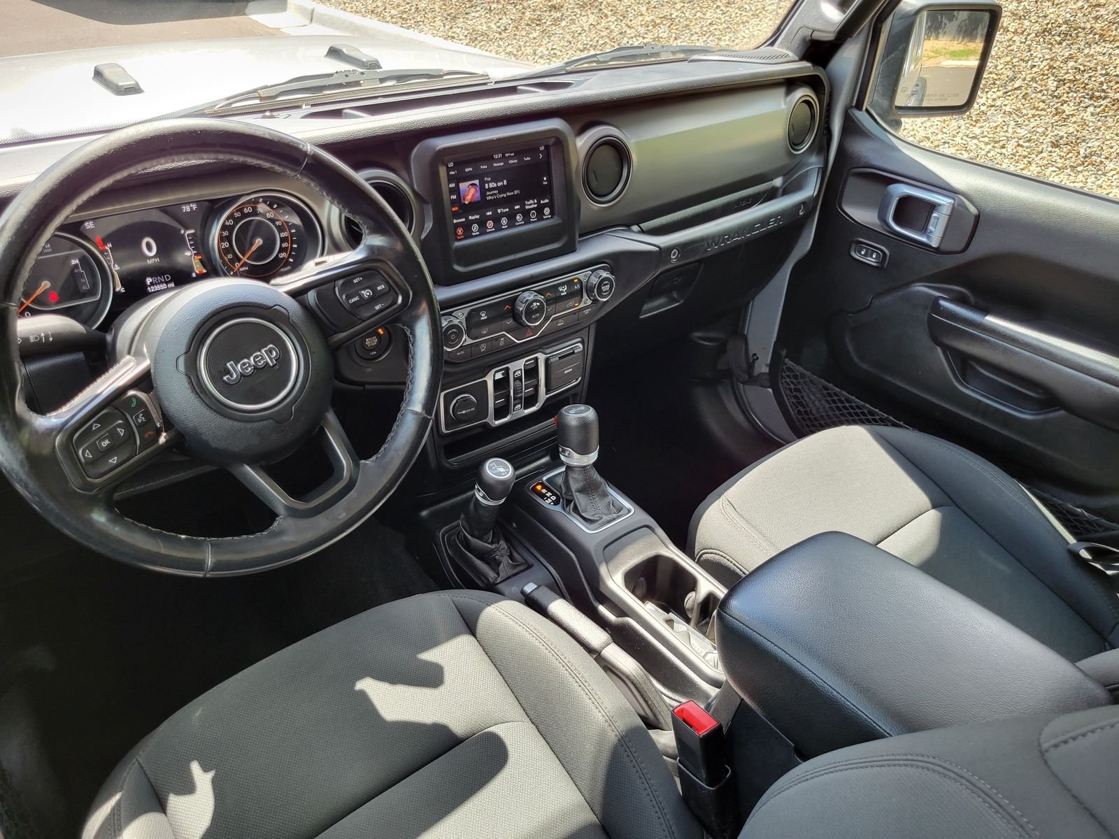 Used 2021 Silver Jeep Unlimited Sport S image 26