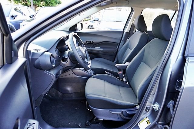 Used 2024 Gray Nissan S image 13