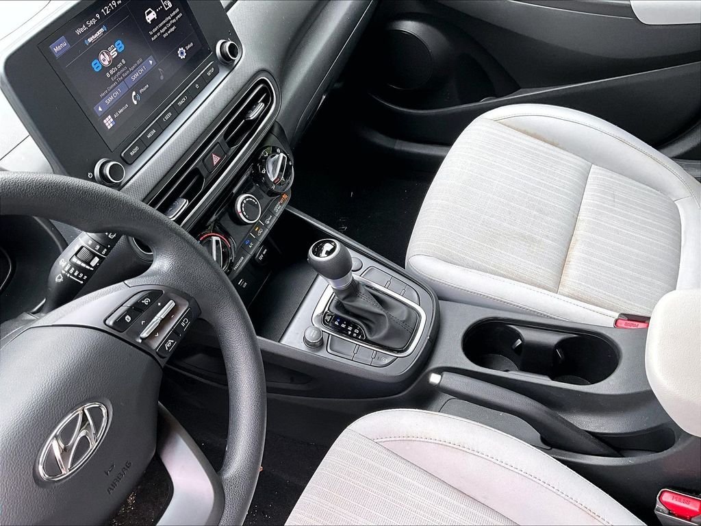 Used 2023 Black Hyundai SEL image 14