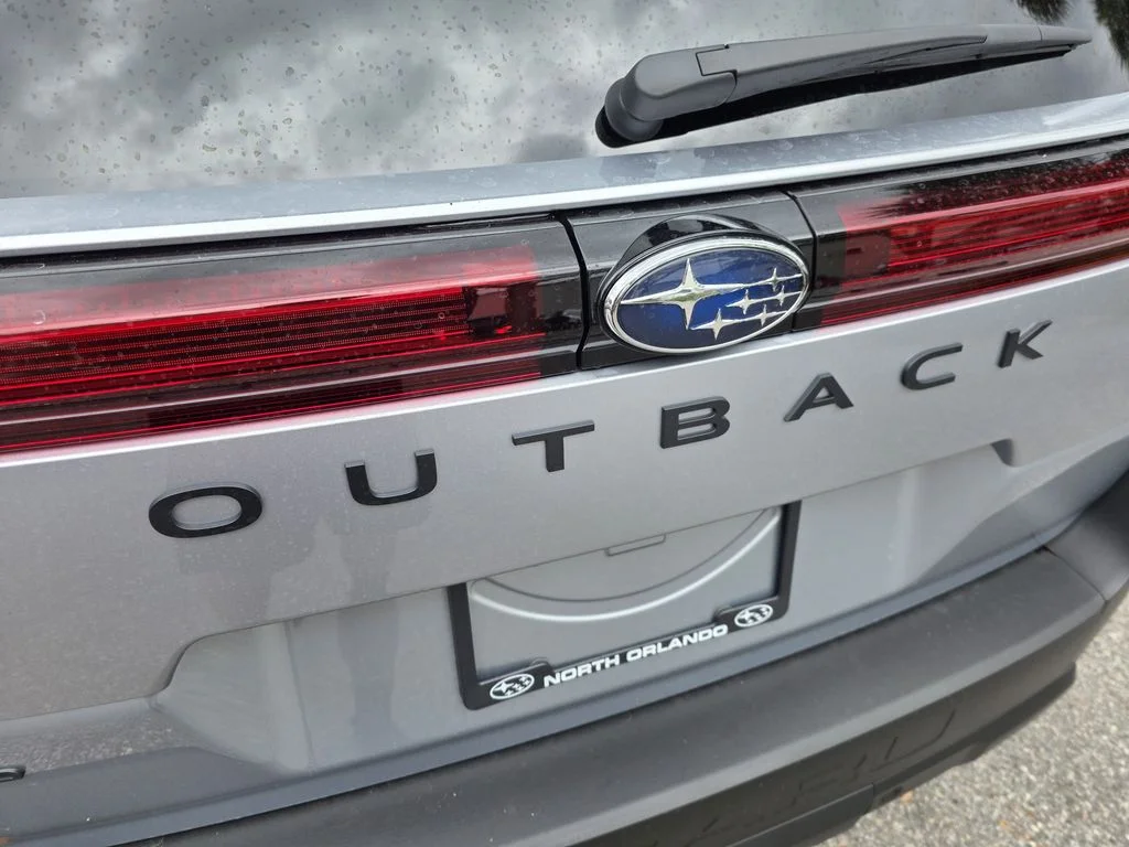 2026 Subaru Outback Limited - Photo 8