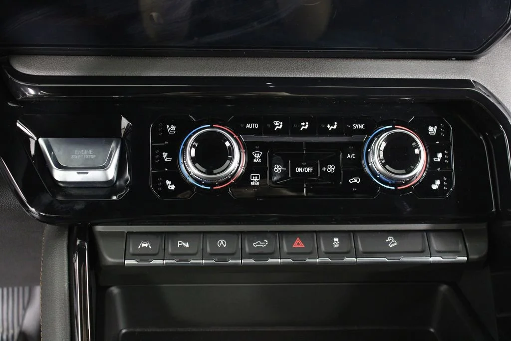 New 2026 Onyx Black GMC AT4 image 29