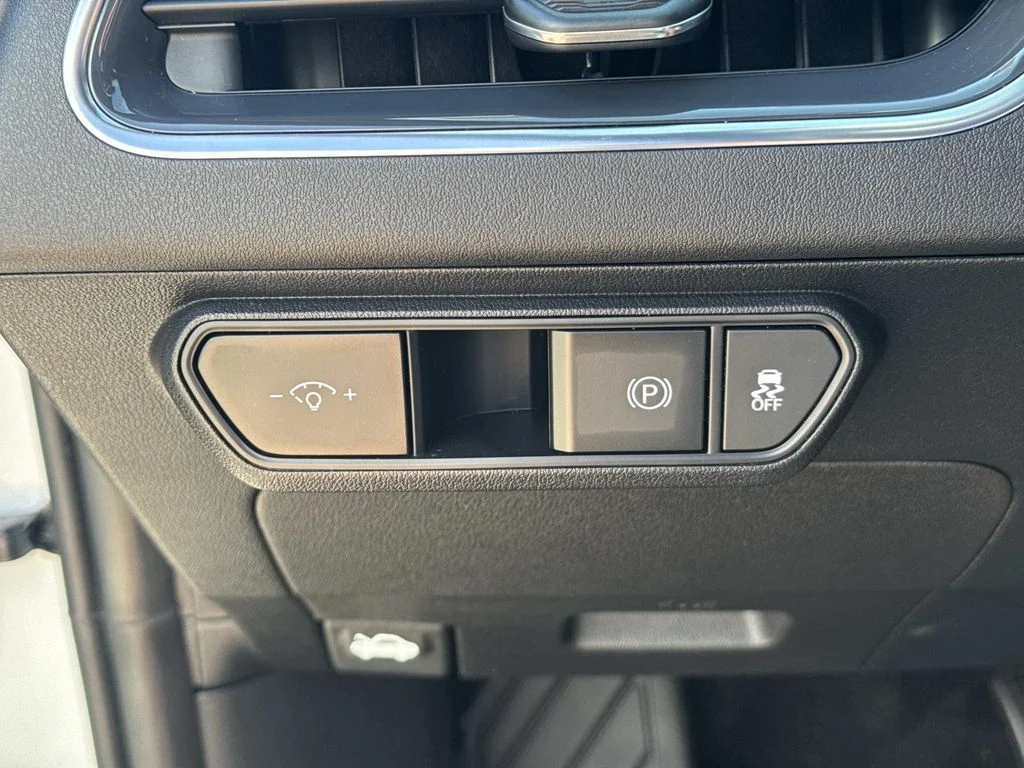 Certified Used 2025 White Kia GT-Line image 21