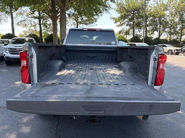 Used 2025 Sterling Gray Metallic Chevrolet LT DRW image 18