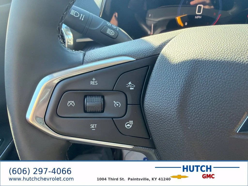 New 2026 Mosaic Black Metallic Chevrolet ACTIV image 32