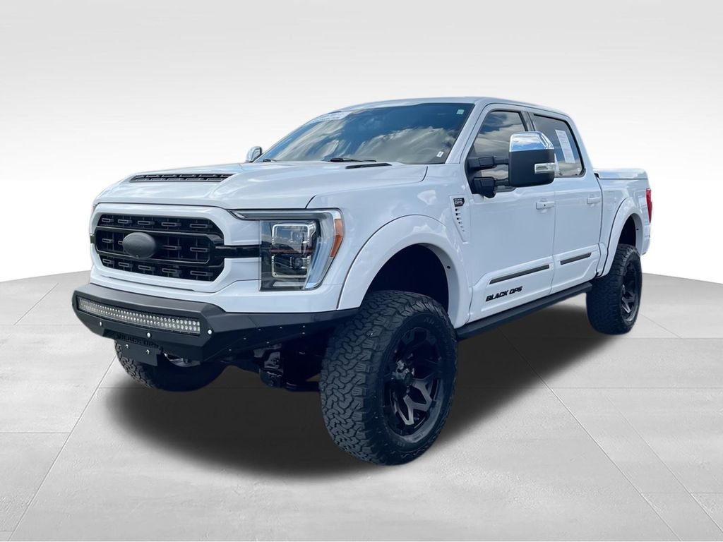 Used 2023 White Ford Lariat image 4