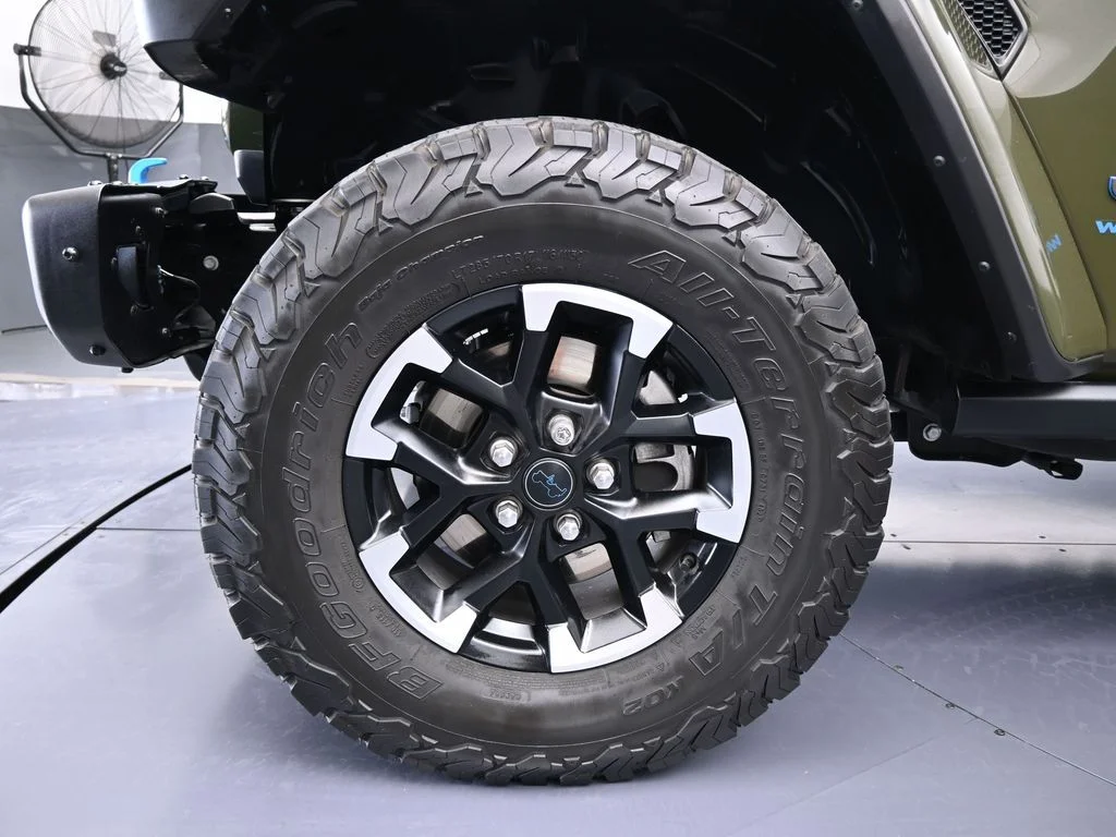 Used 2024 Sarge Green Clearcoat Jeep Rubicon 4xe image 34