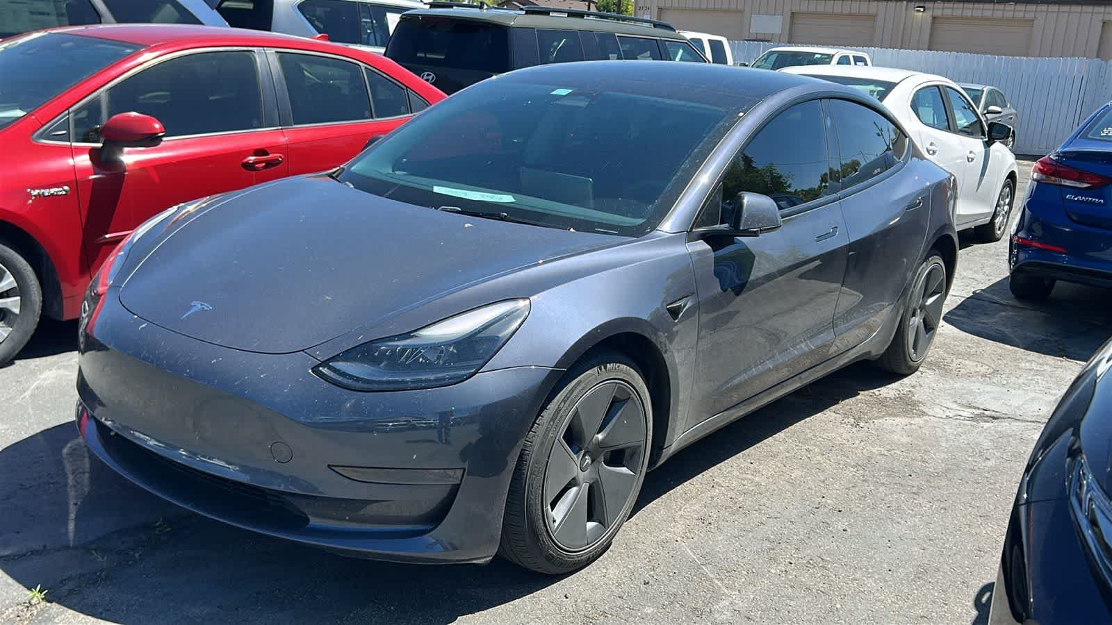 2023 Tesla Model 3 -'s photo