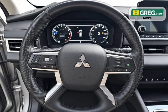 Used 2024 Alloy Silver Metallic Mitsubishi SE Black Edition image 9