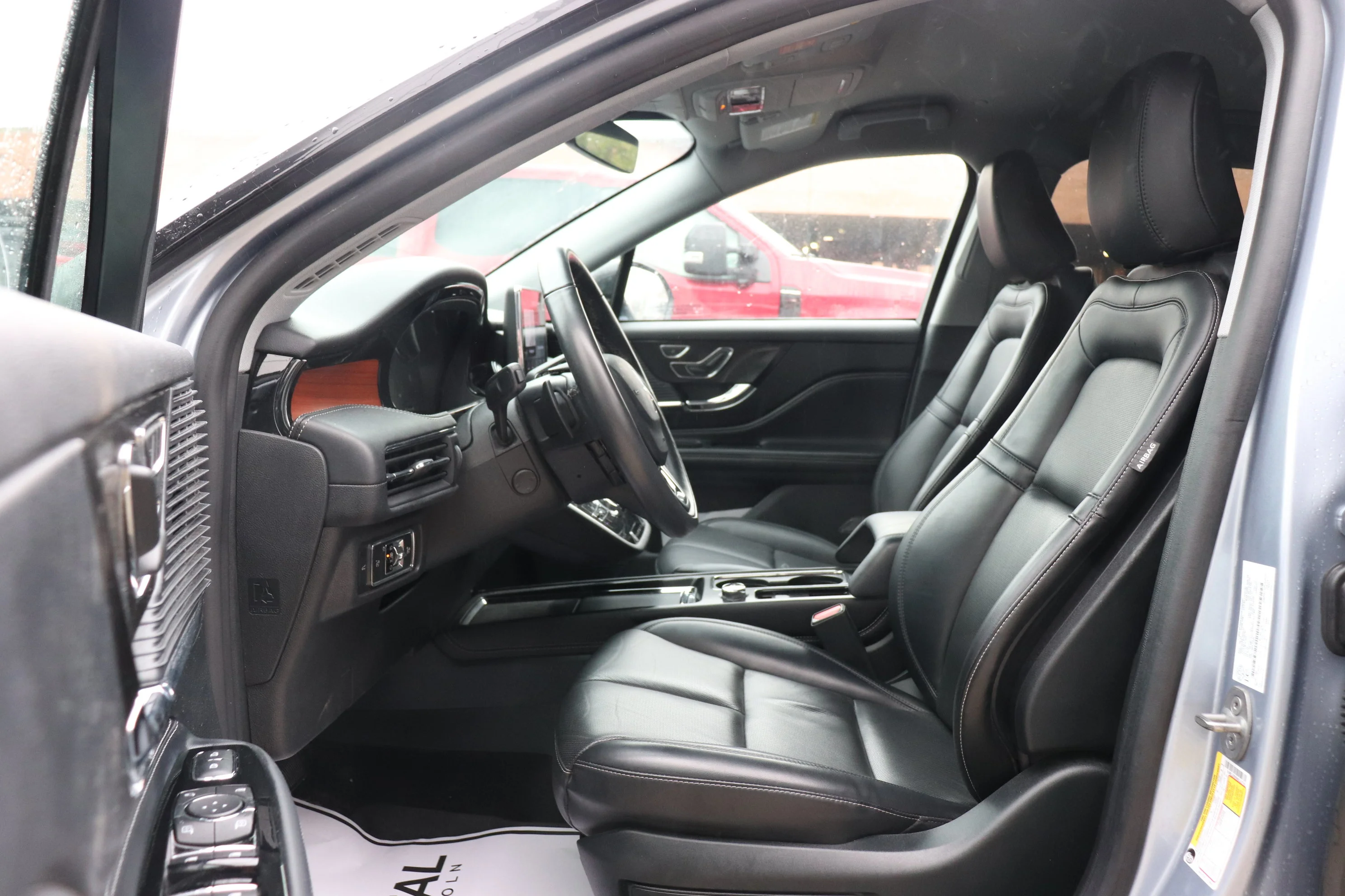 Used 2022 Blue Lincoln Reserve image 11
