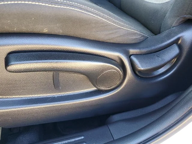 Used 2014 Silver Kia Plus image 19