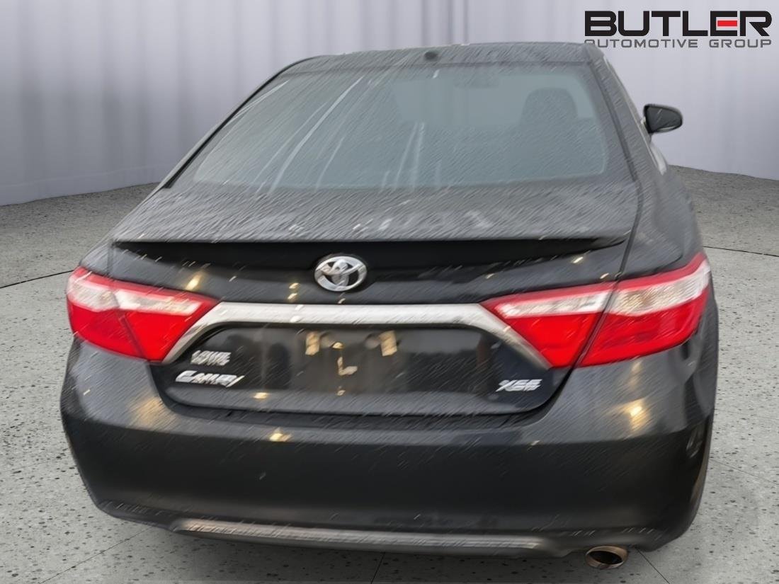 Used 2016 Midnight Black Metallic Toyota XSE image 9