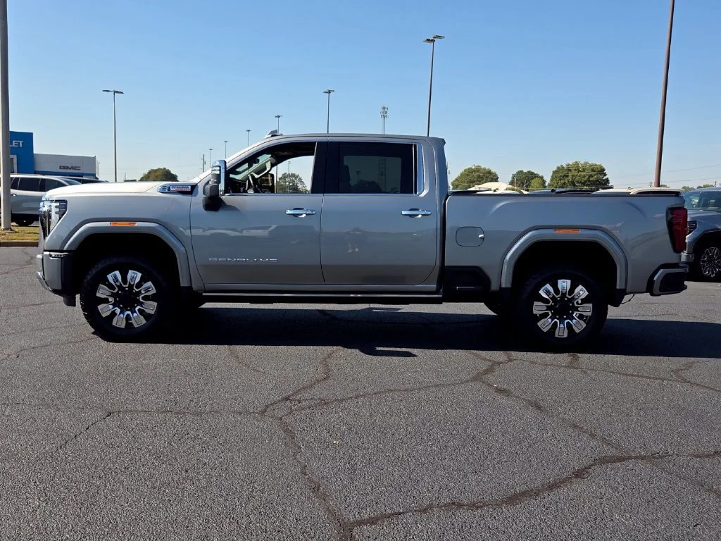 Used 2024 Sterling Metallic GMC Denali image 4